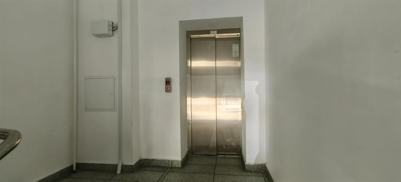 Apartament 1 Mai Bloc Nou-Self Check-In Craiova Exterior photo