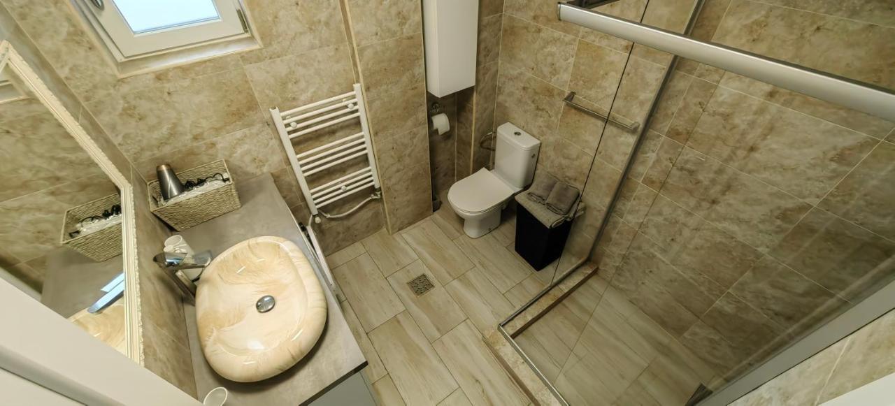Apartament 1 Mai Bloc Nou-Self Check-In Craiova Exterior photo